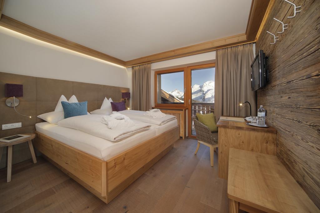 Double Room,409863582:JPEG